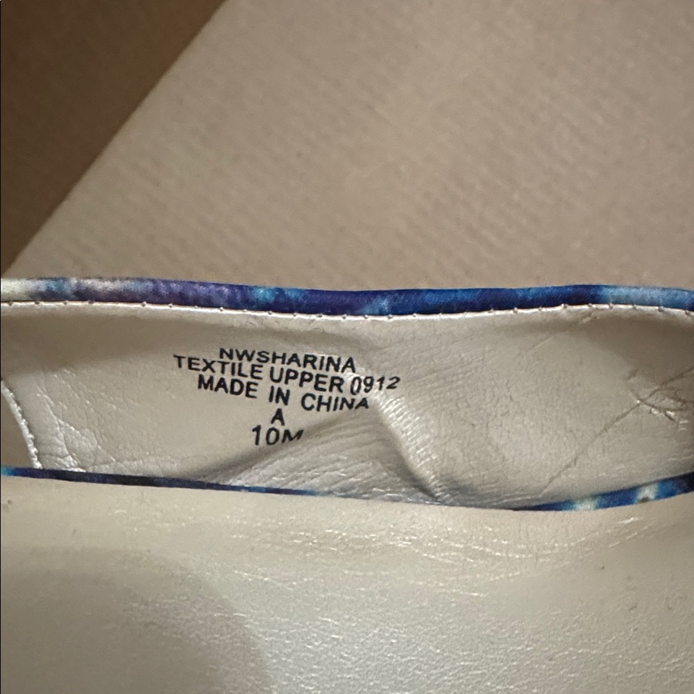 Nine West Blue Multi-Print Tie Dye Wild Print Peep-Toe Slingback Heels Size 10 - Picture 10 of 10
